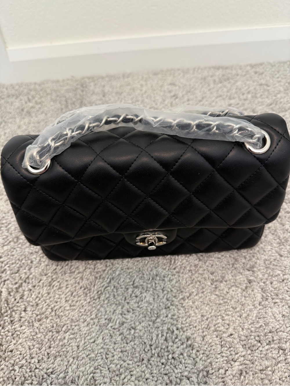 INSPIRED… Classic Quilted Top-Handle Shoulder Bag - Black - silver hardware